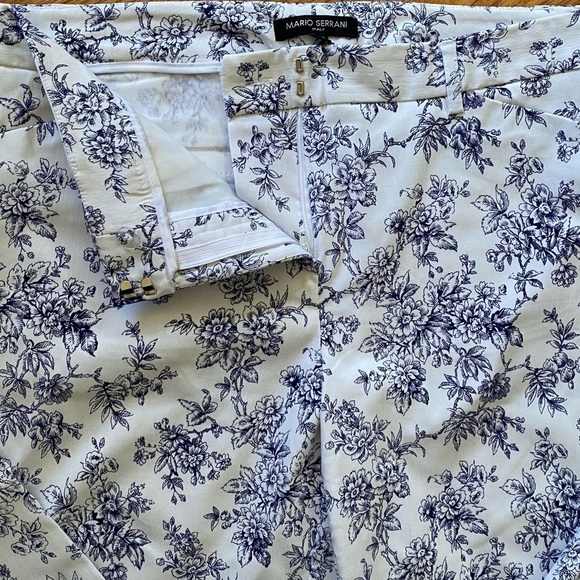 Mario Serrani Stretch White Navy Blue Floral Print Ankle Cropped Trousers Pants - Picture 6 of 6